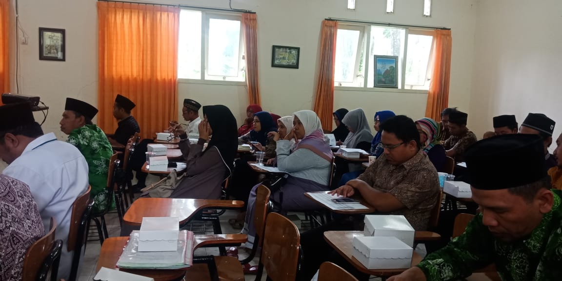 Rapat Awal Semester, Pimpinan Sampaikan Visi Misi dan Distribusi Mata Kuliah